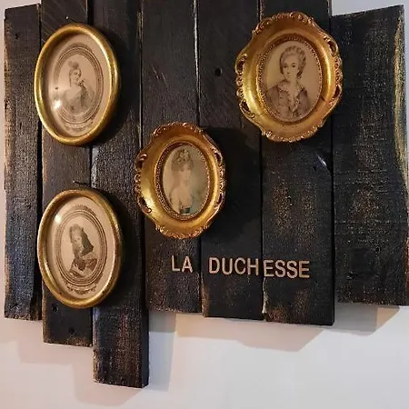 La Duchesse - Loveroom Moonlove Place Stanislas Apartment Nancy
